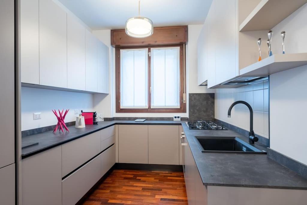 Duomo-PortaromanaXxl Home Terrace & Free Parking Milano Ngoại thất bức ảnh
